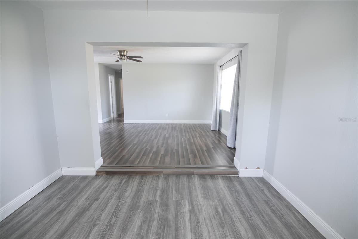 1831 AARON AVENUE — photo 7 of 14