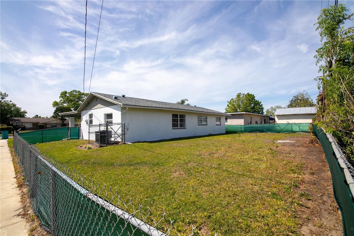 1831 AARON AVENUE — photo 14 of 14
