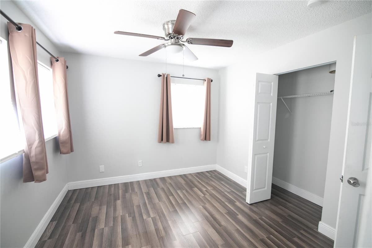1831 AARON AVENUE — photo 11 of 14