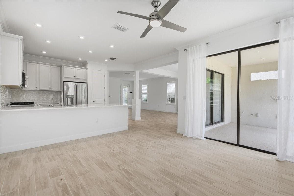 8370 VELDA TRAIL — photo 9 of 64