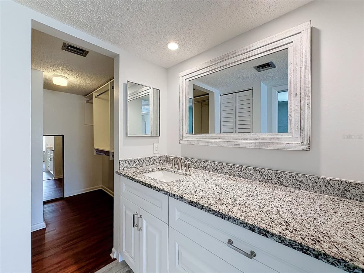 11945 143RD STREET — photo 19 of 36