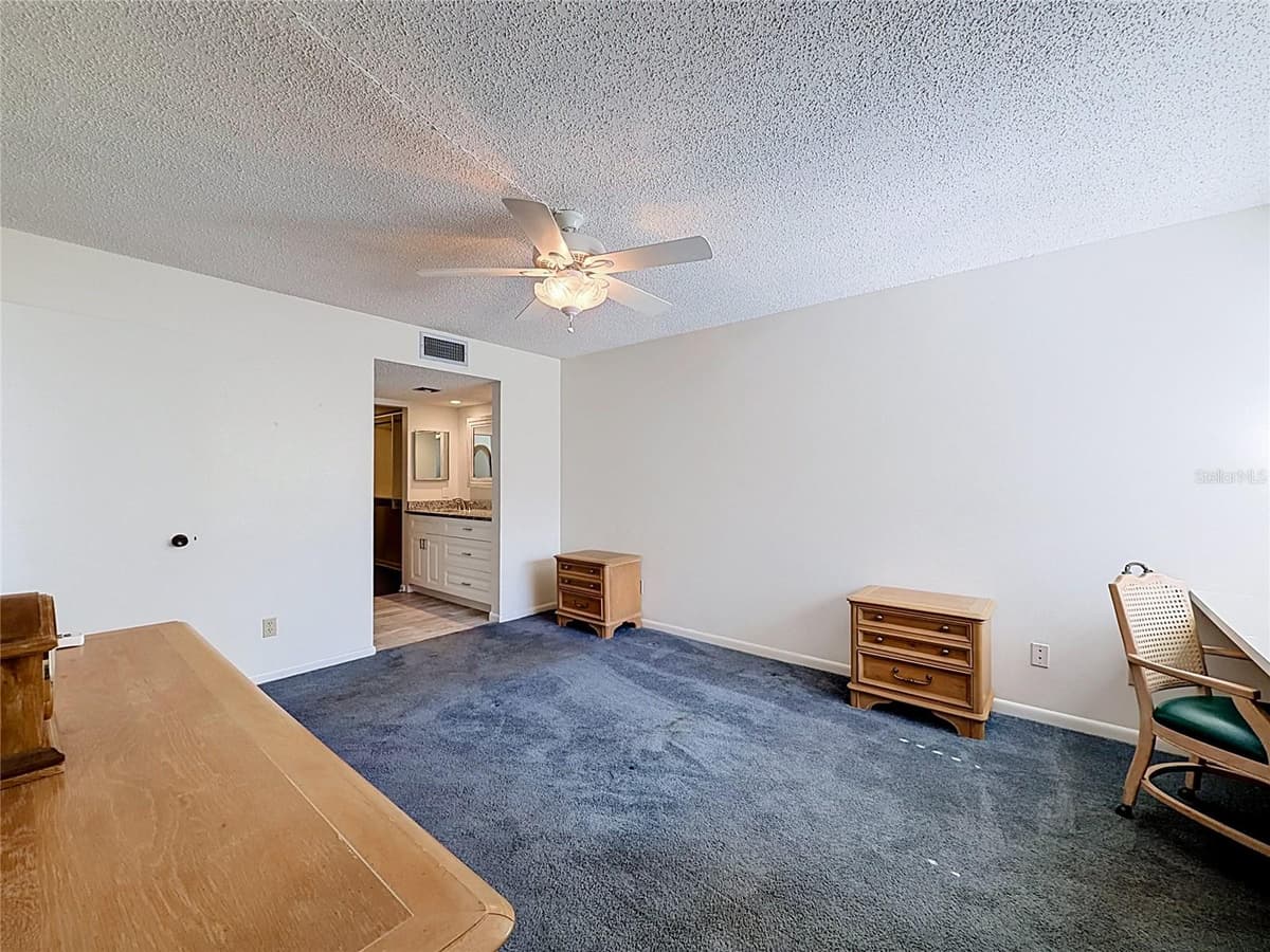 11945 143RD STREET — photo 17 of 36