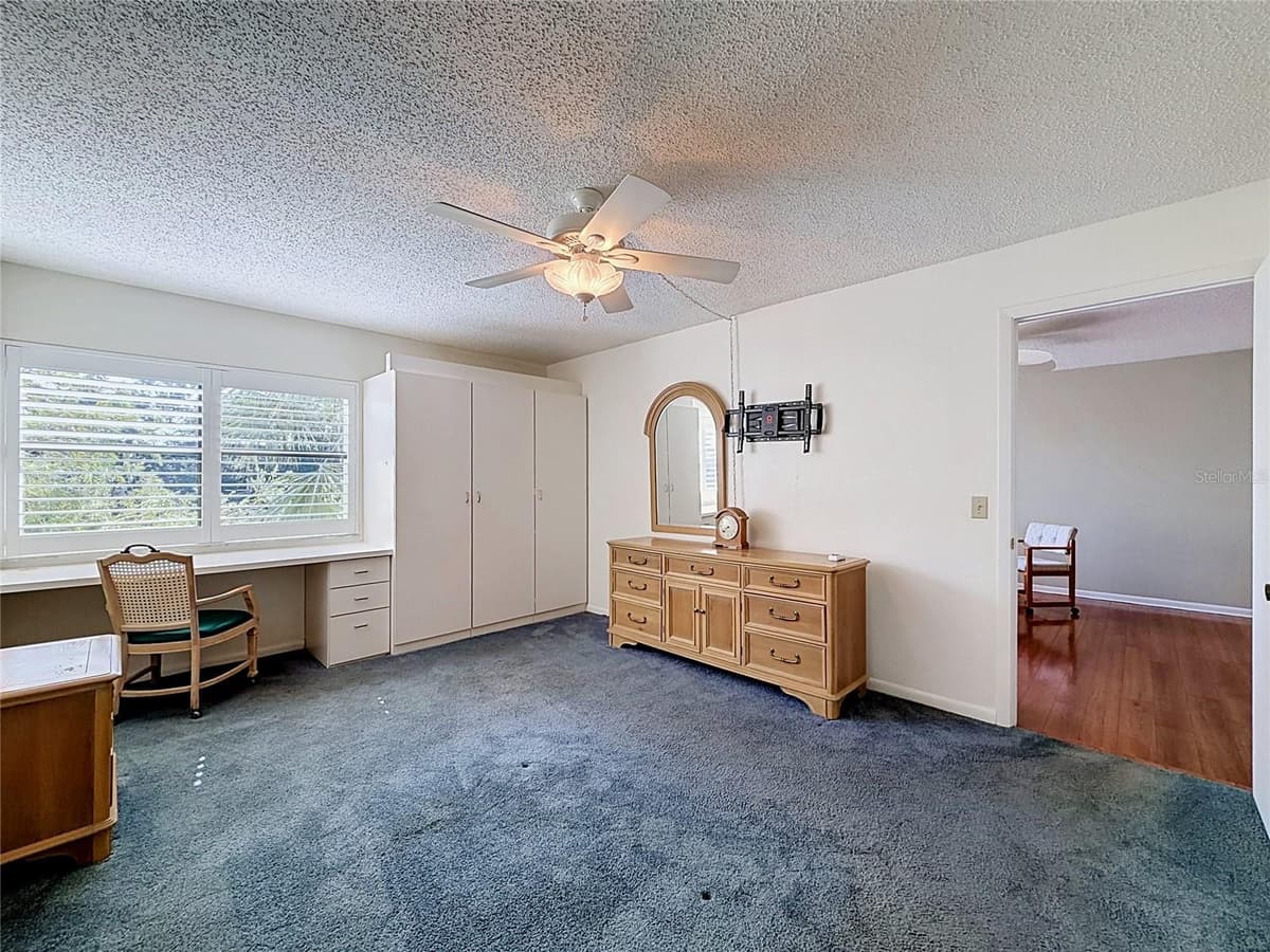 11945 143RD STREET — photo 15 of 36