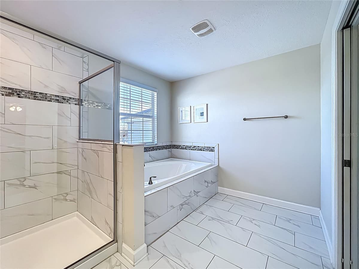 9018 STINGER DRIVE — photo 29 of 50