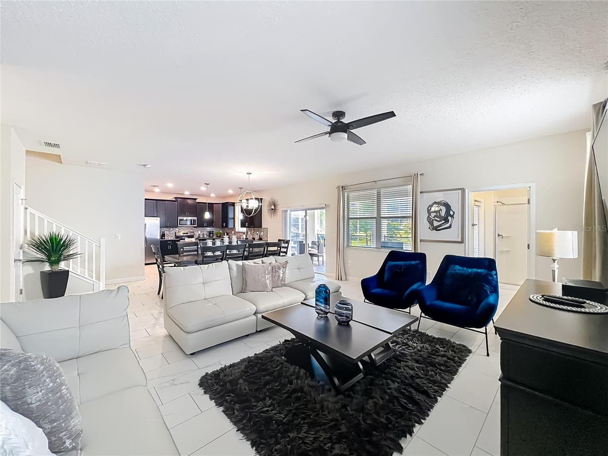 9018 STINGER DRIVE — photo 7 of 50