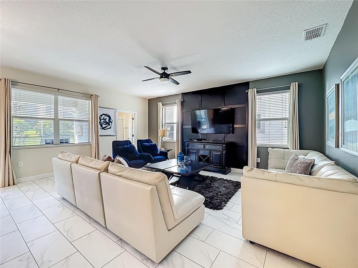 9018 STINGER DRIVE — photo 9 of 50