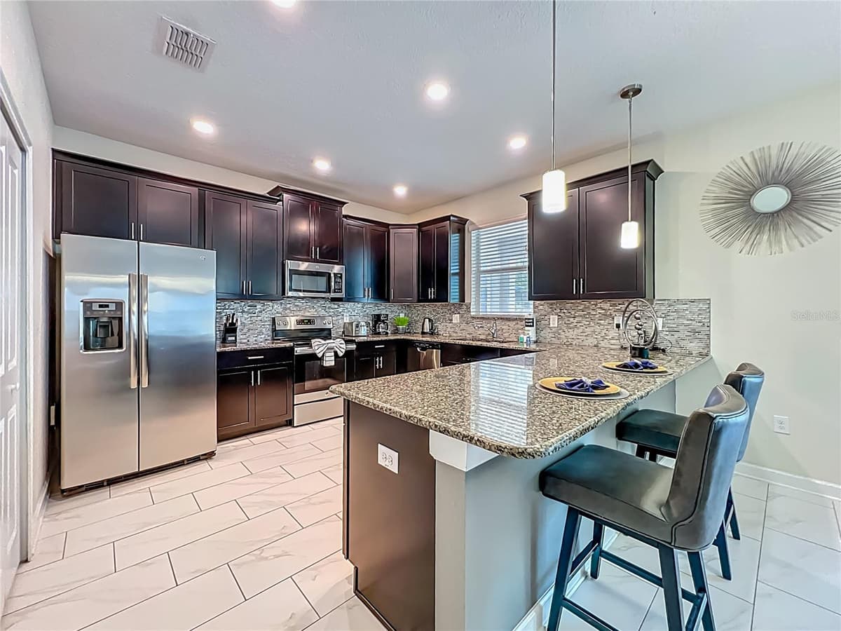 9018 STINGER DRIVE — photo 12 of 50