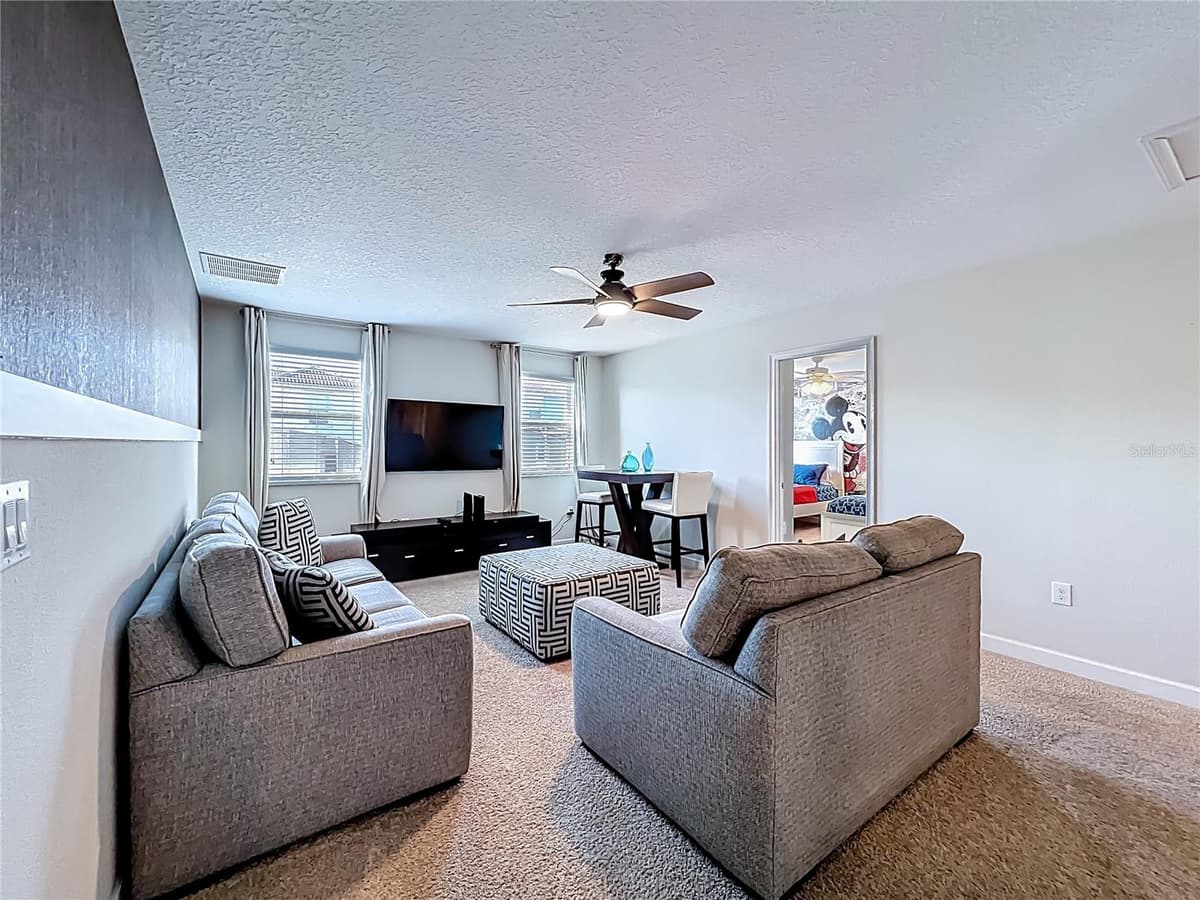 9018 STINGER DRIVE — photo 14 of 50