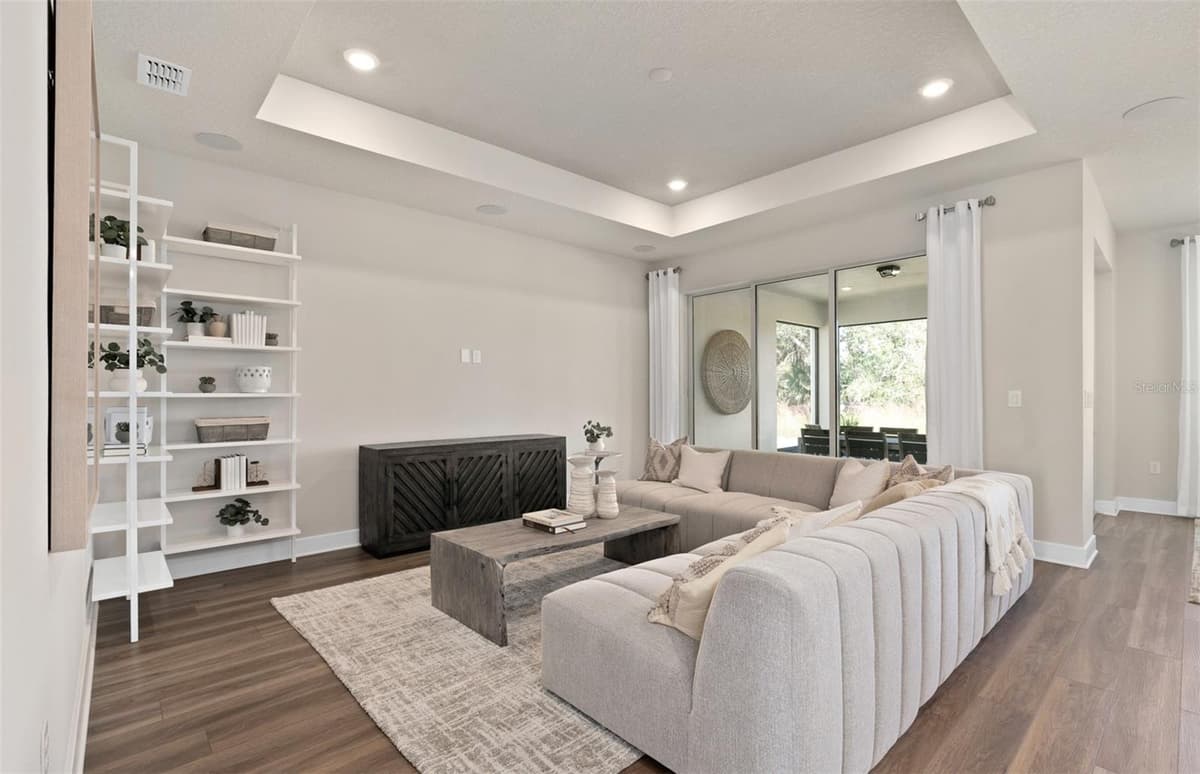 2697 FERMOY DRIVE — photo 9 of 20