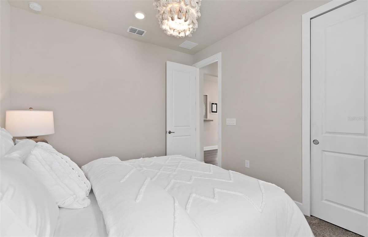 2697 FERMOY DRIVE — photo 7 of 20