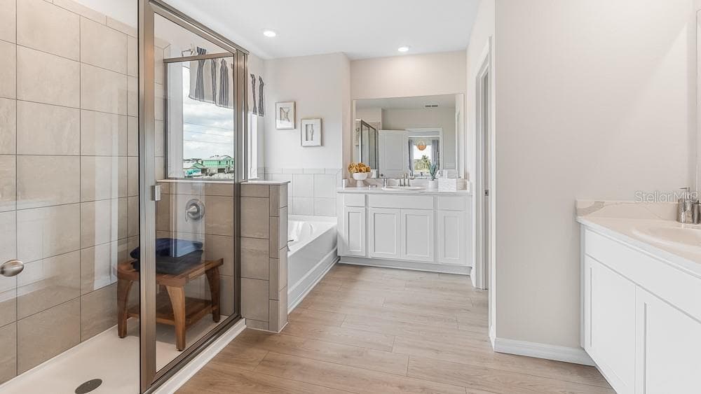 1830 BROWNING LOOP — photo 14 of 23