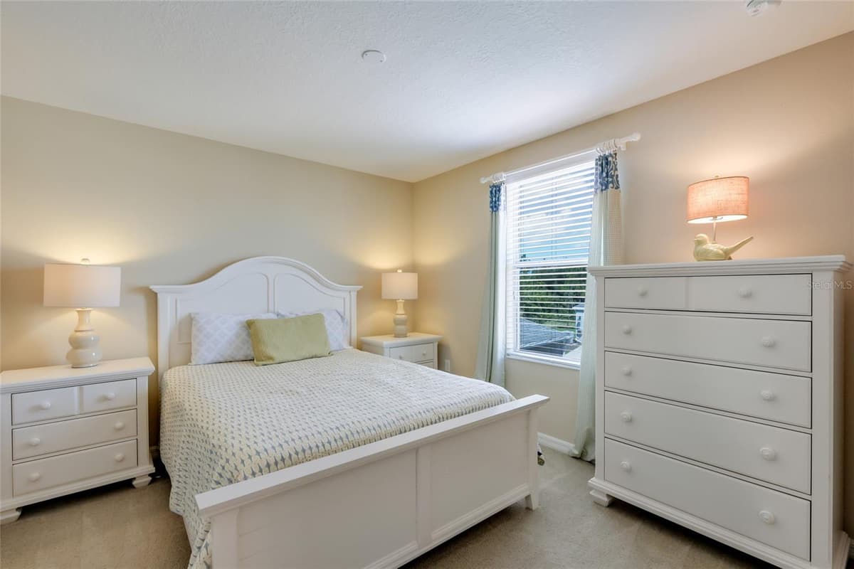 12566 SHIMMERING OAK CIRCLE — photo 17 of 53