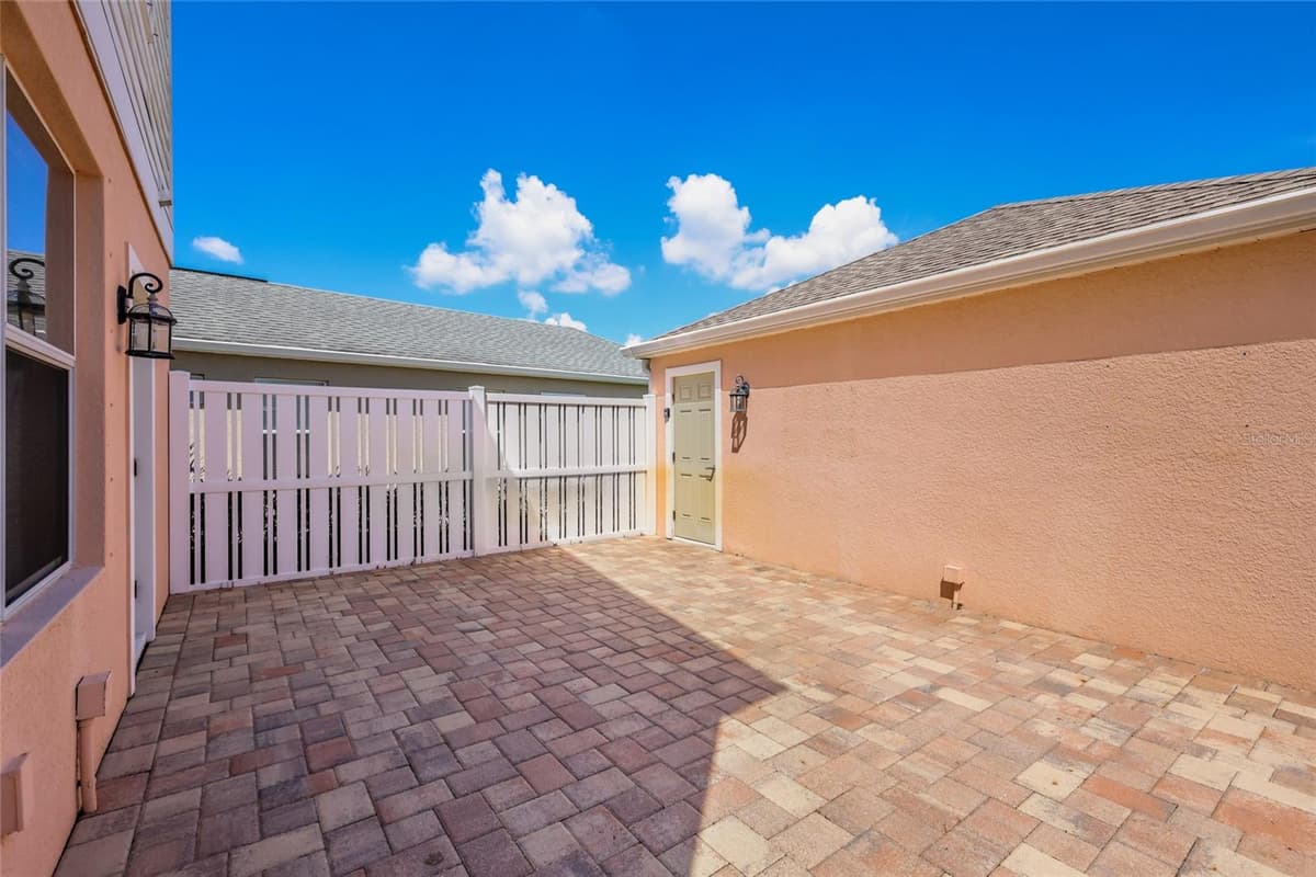 12566 SHIMMERING OAK CIRCLE — photo 27 of 53