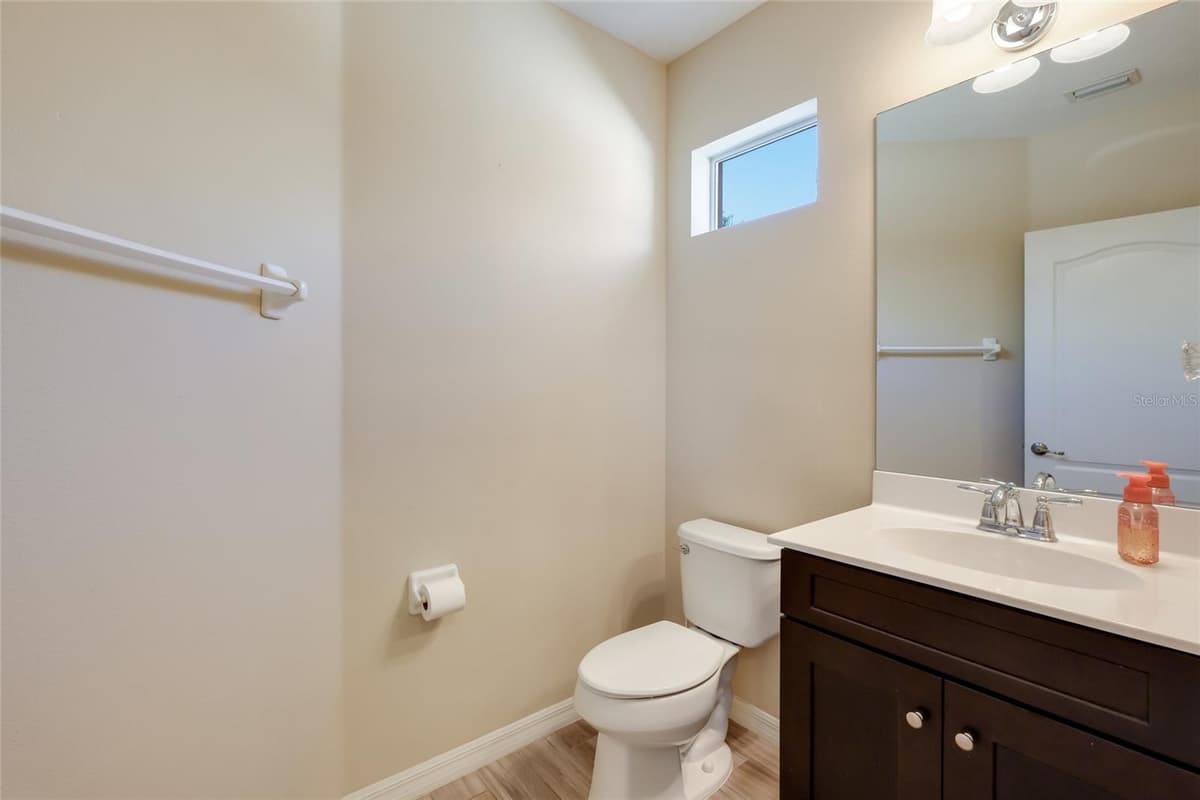 12566 SHIMMERING OAK CIRCLE — photo 15 of 53