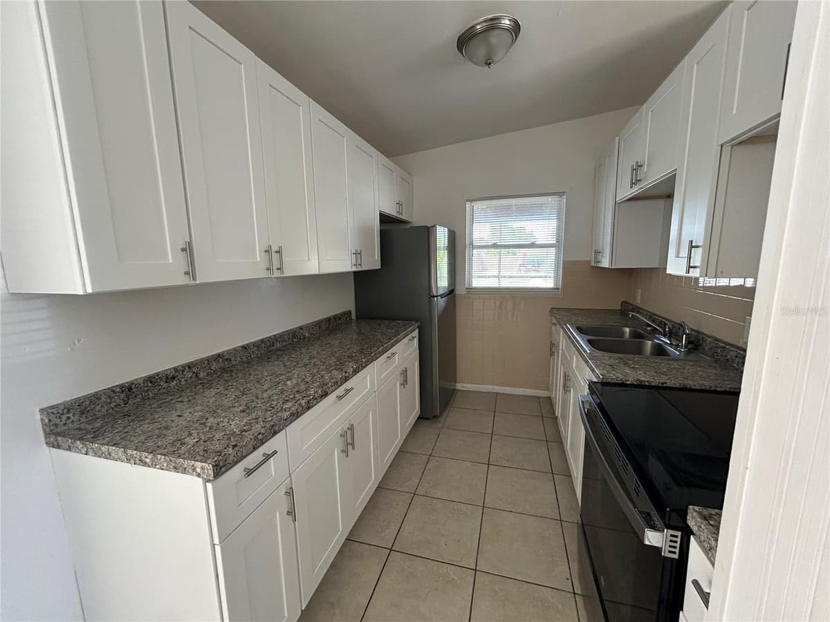 3140 CRESTWOOD DRIVE — photo 9 of 14