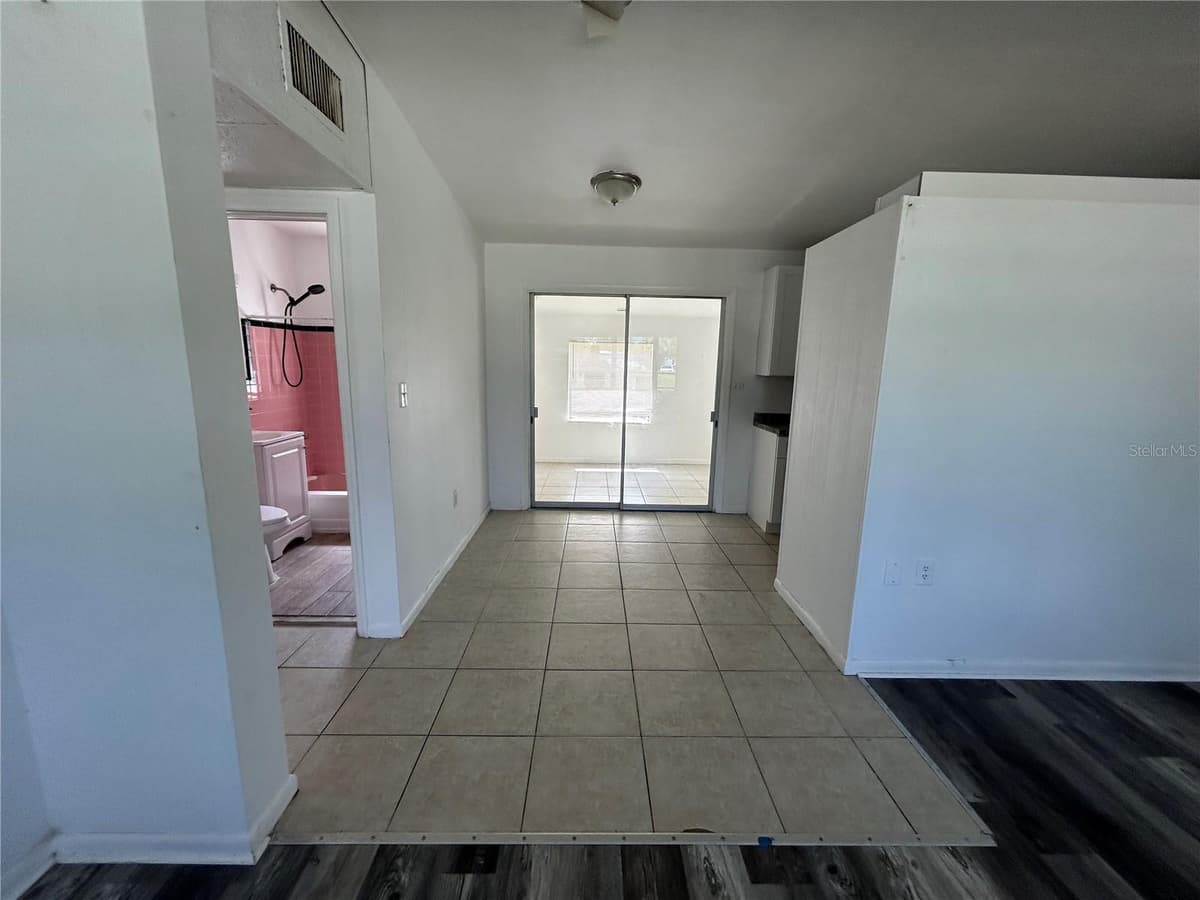 3140 CRESTWOOD DRIVE — photo 6 of 14