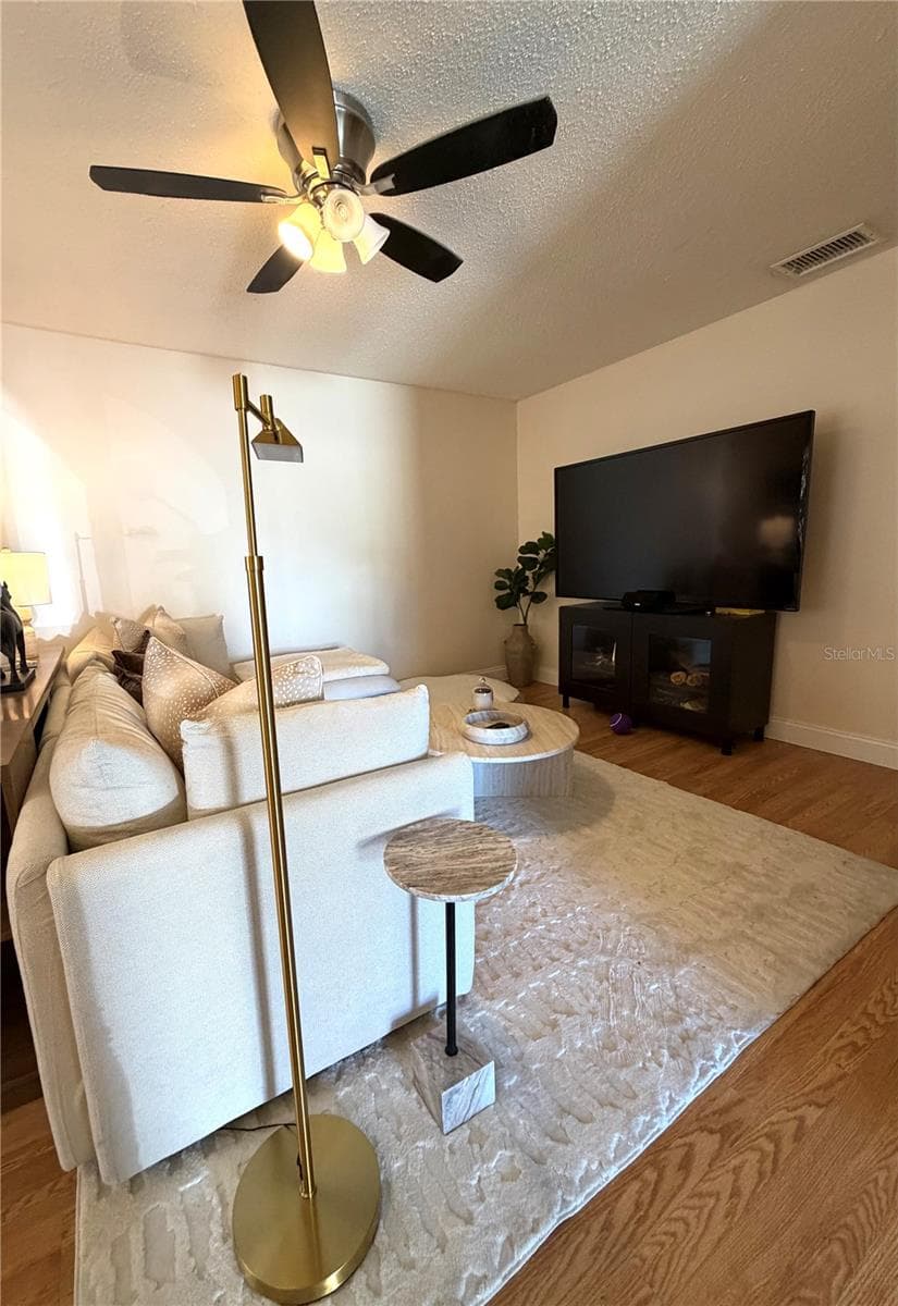 533 CASCADE CIRCLE — photo 10 of 21