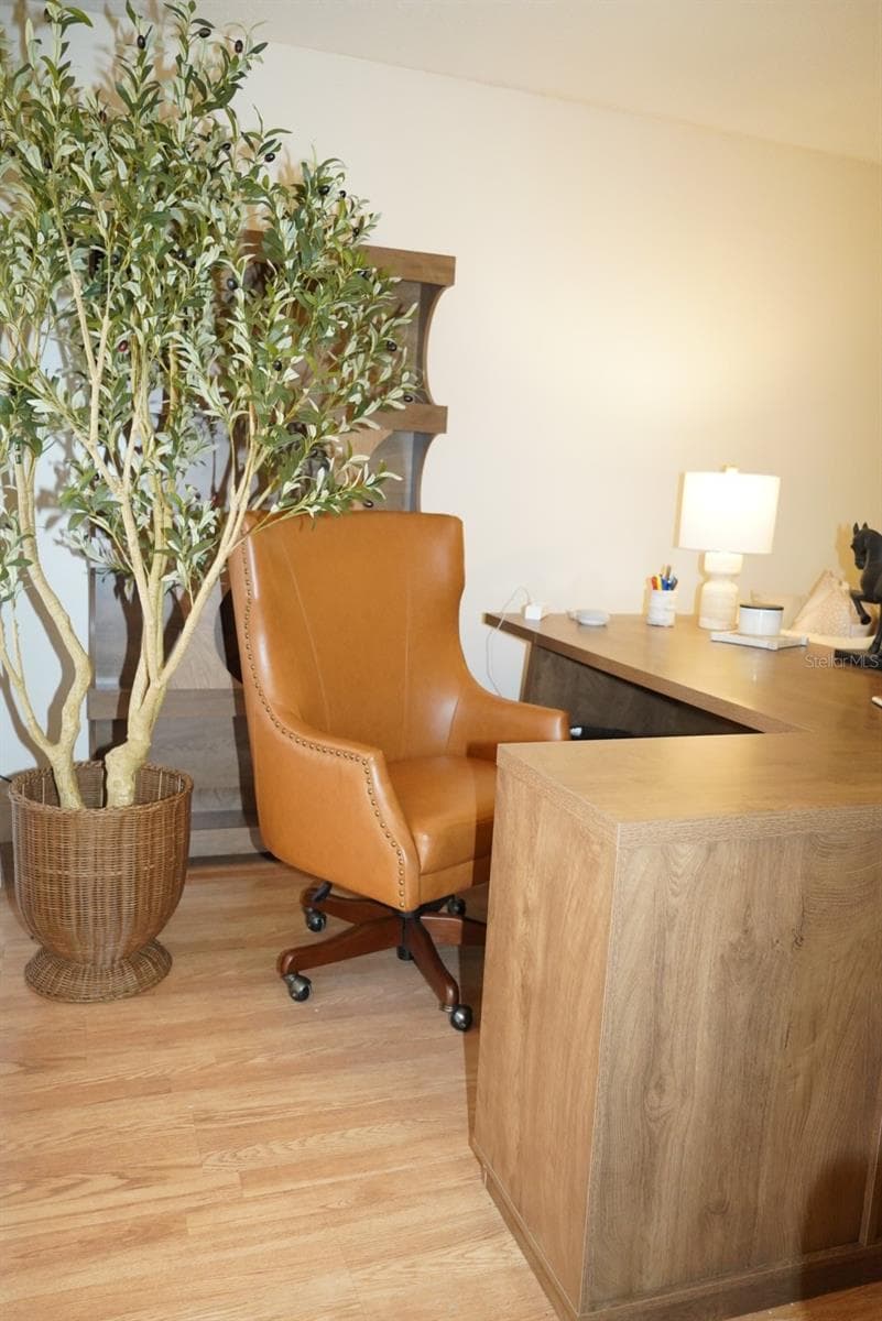533 CASCADE CIRCLE — photo 13 of 21