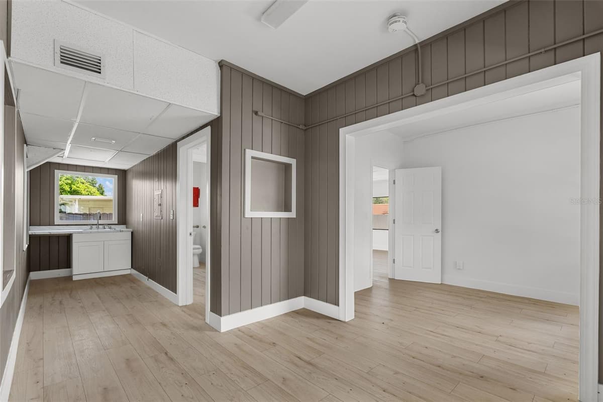 10302 NEBRASKA AVENUE — photo 17 of 26