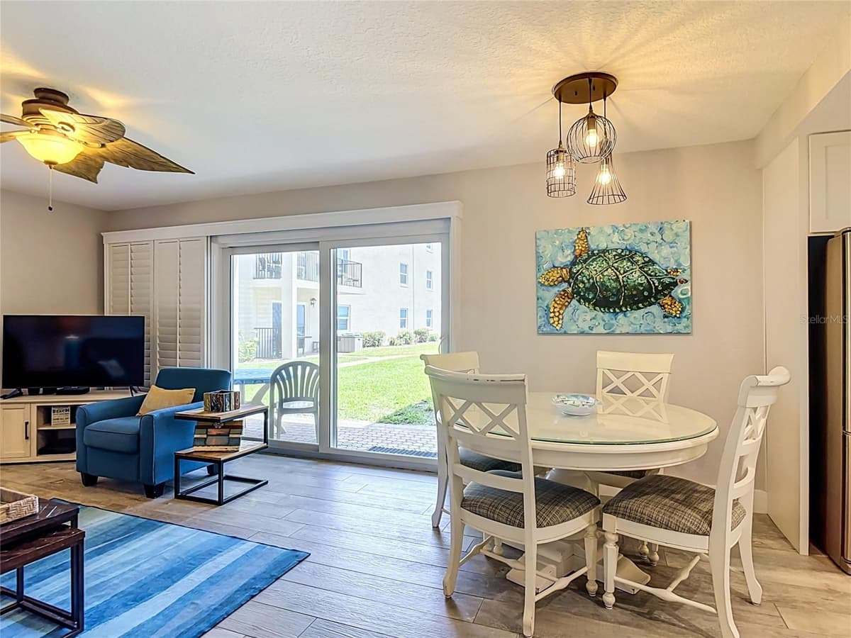 4495 ATLANTIC AVENUE — photo 13 of 54