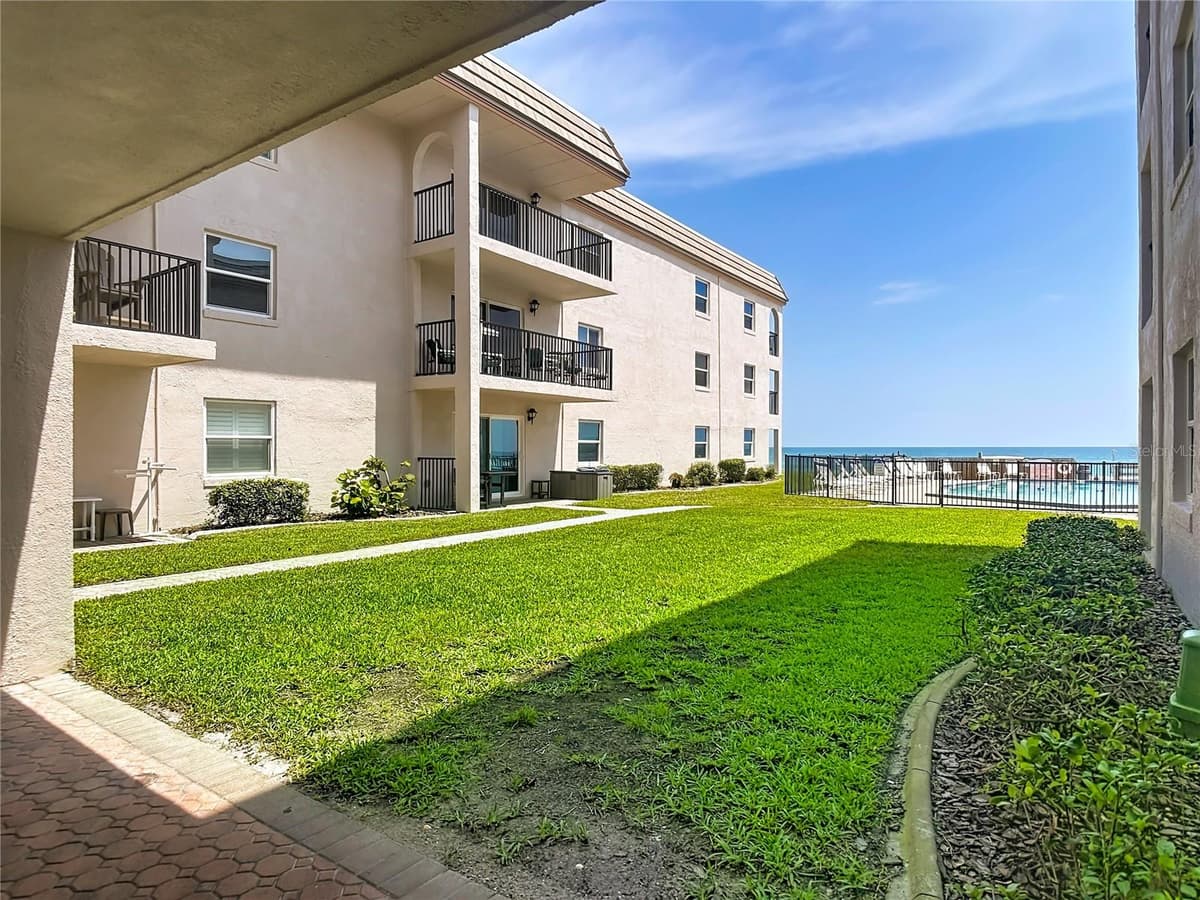 4495 ATLANTIC AVENUE — photo 40 of 54
