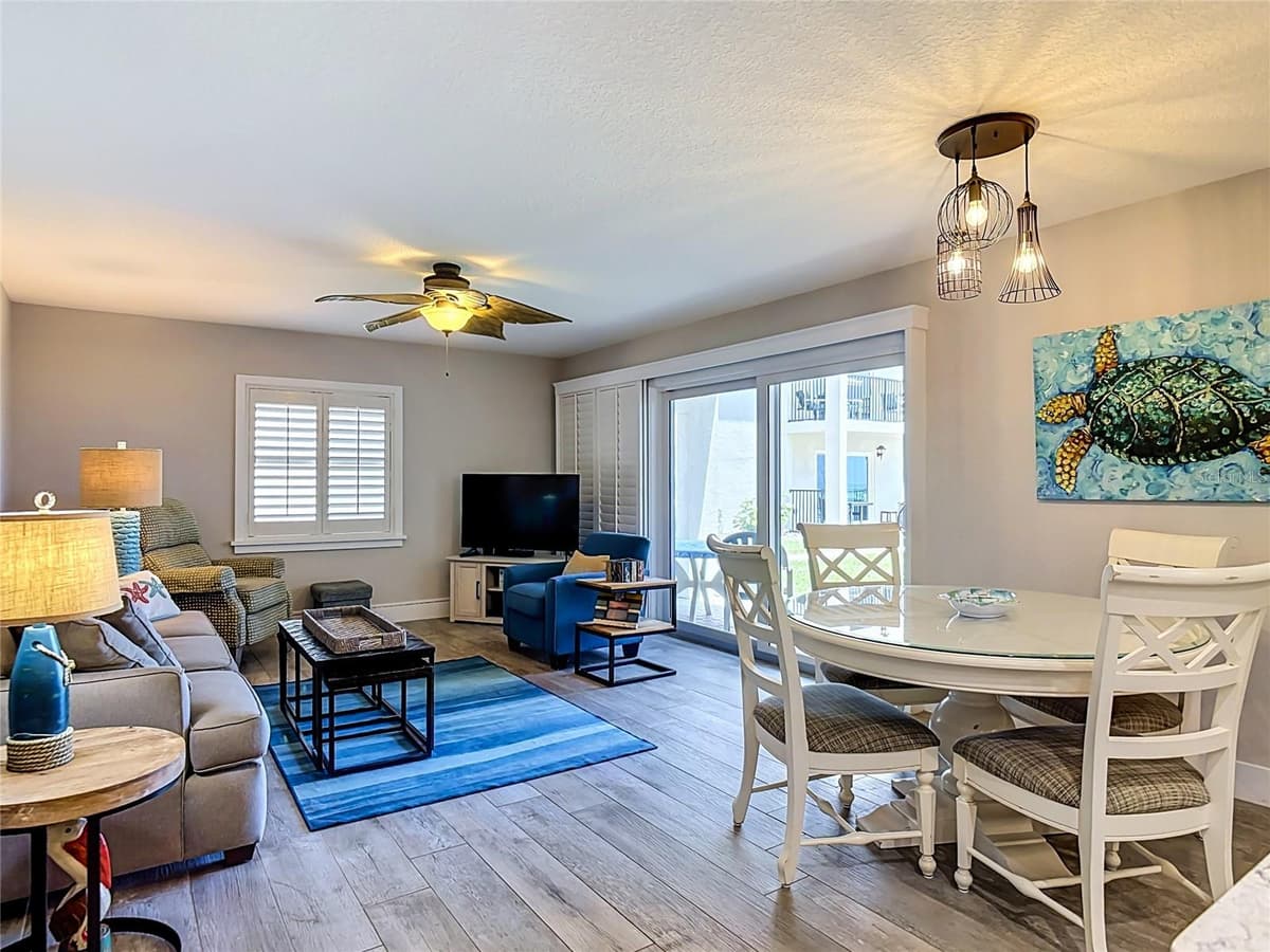 4495 ATLANTIC AVENUE — photo 12 of 54