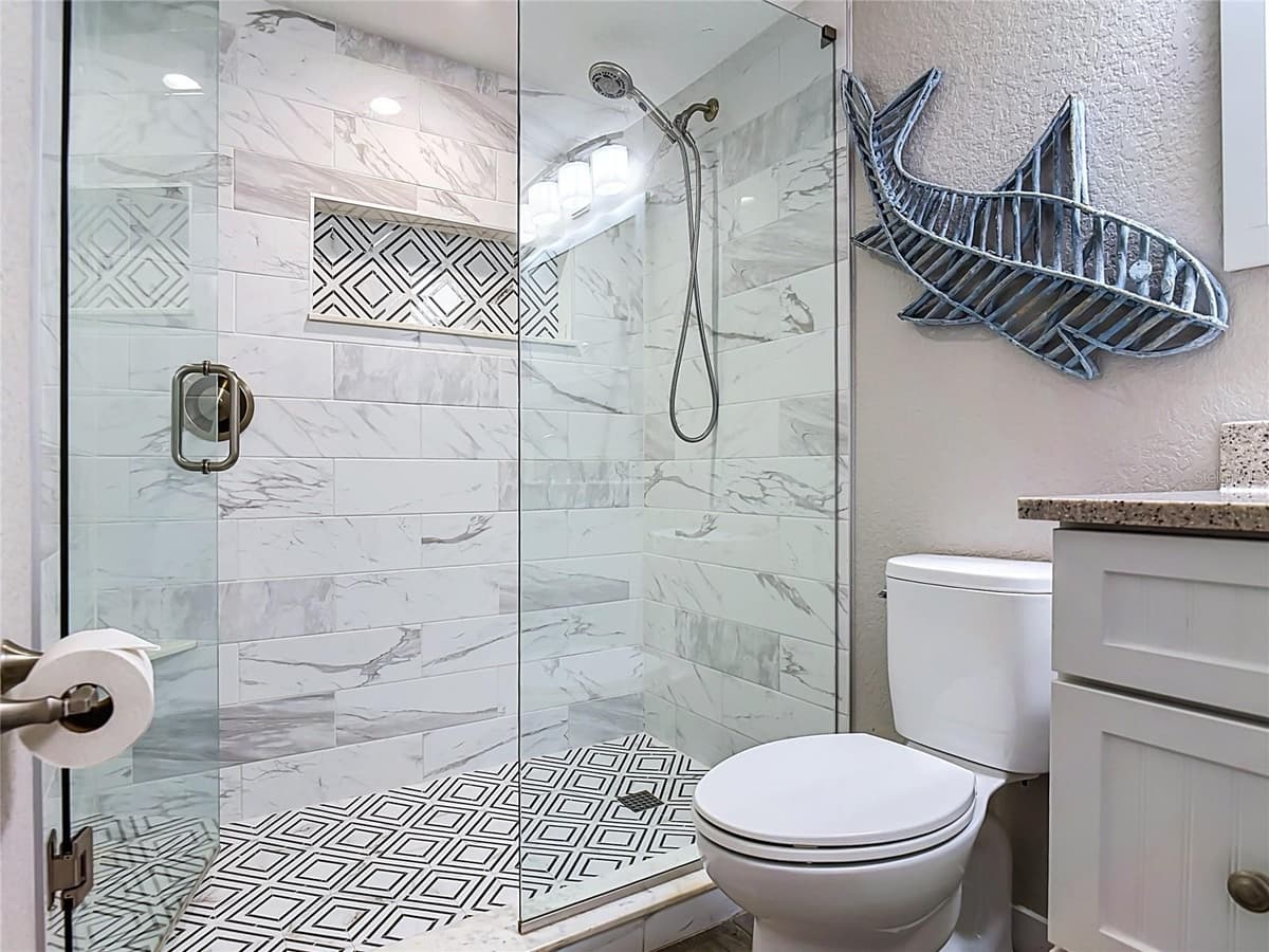 4495 ATLANTIC AVENUE — photo 37 of 54