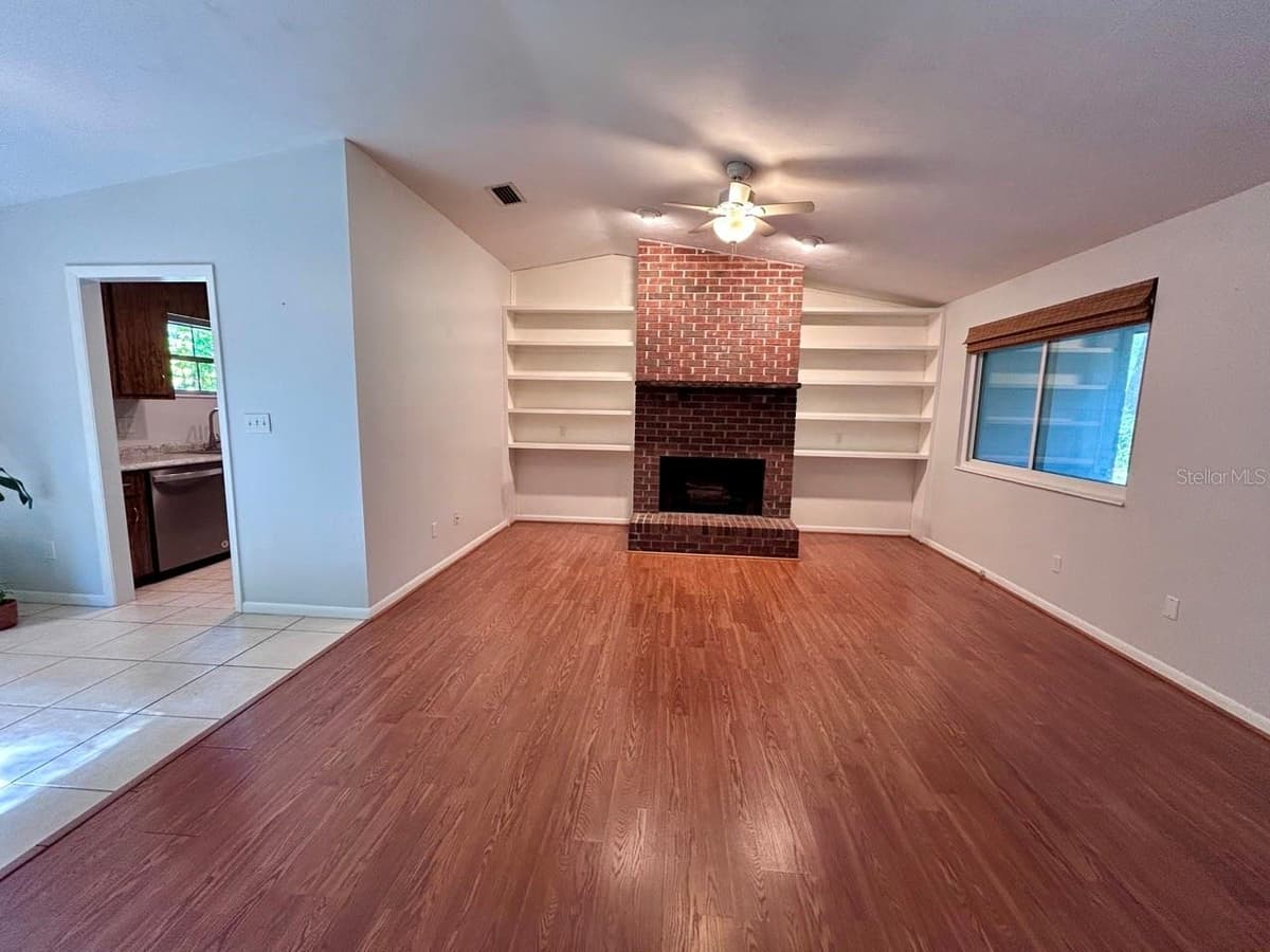 4135 30TH TERRACE — photo 3 of 14