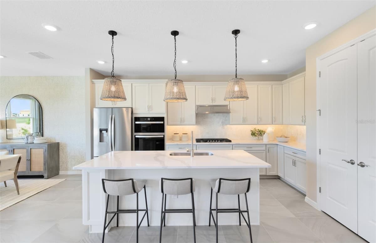 1430 RIDGE TREE DRIVE — photo 10 of 34