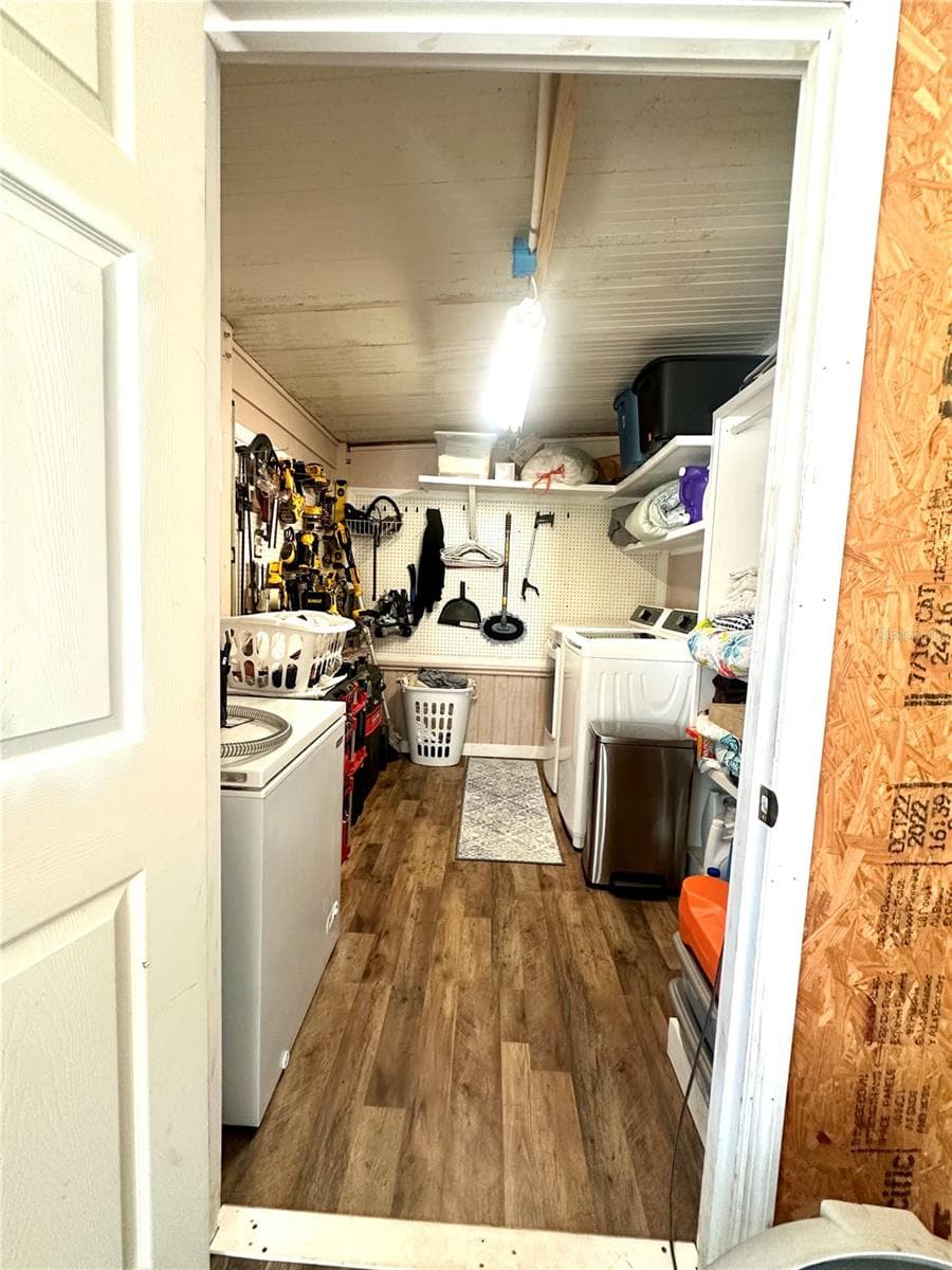 202 ASH STREET — photo 10 of 25