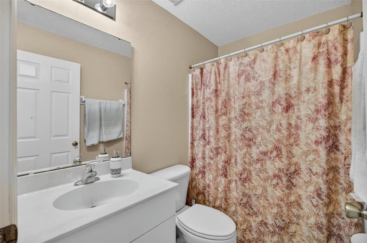 8 FAWN LANE — photo 37 of 65