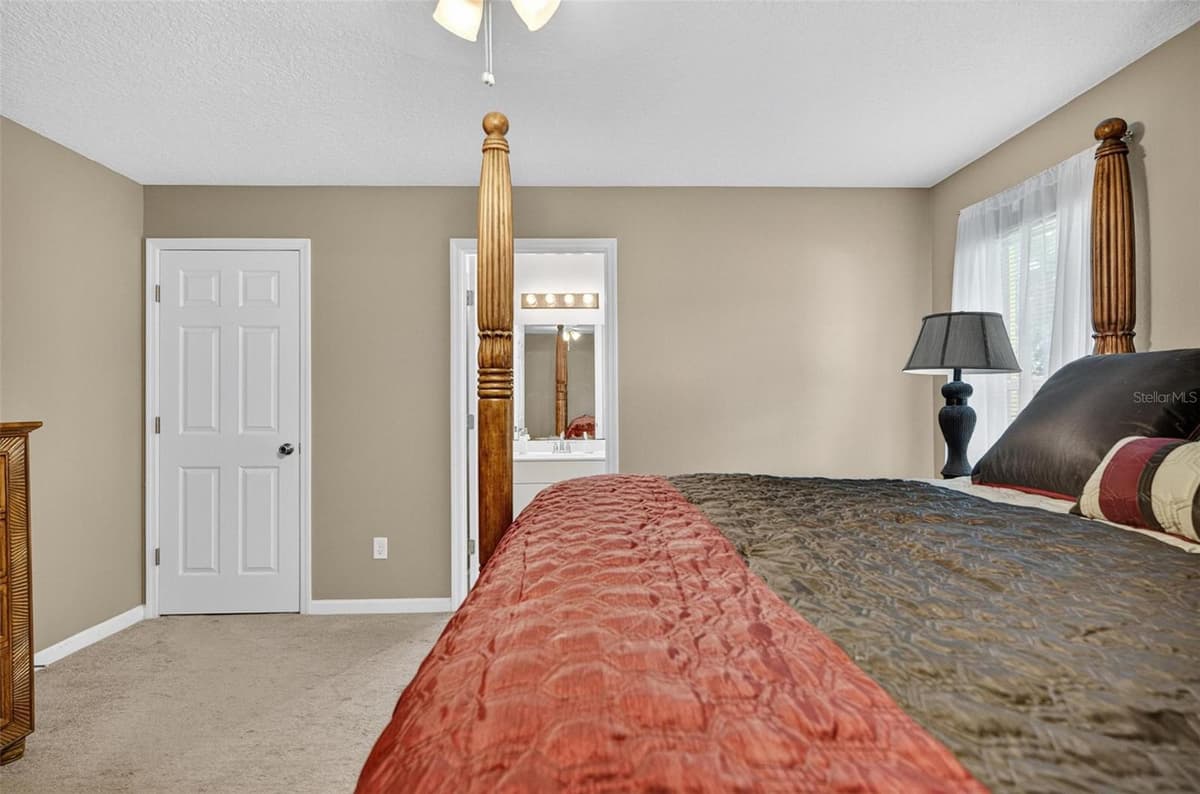 8 FAWN LANE — photo 30 of 65