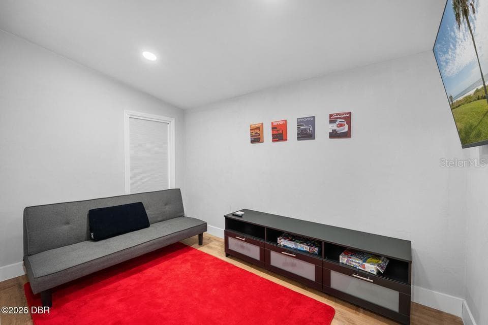 419 BURLEIGH AVENUE — photo 14 of 39