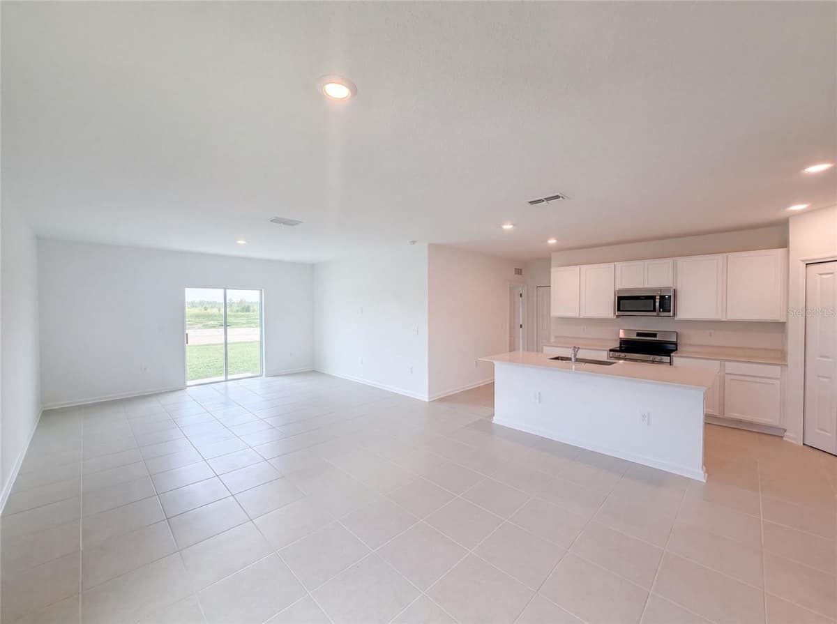 4373 RIVER BEACON BOULEVARD — photo 5 of 21