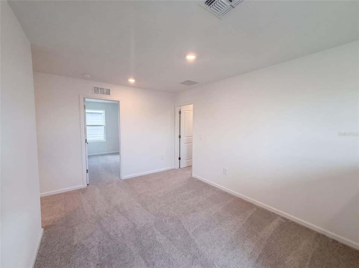4373 RIVER BEACON BOULEVARD — photo 10 of 21