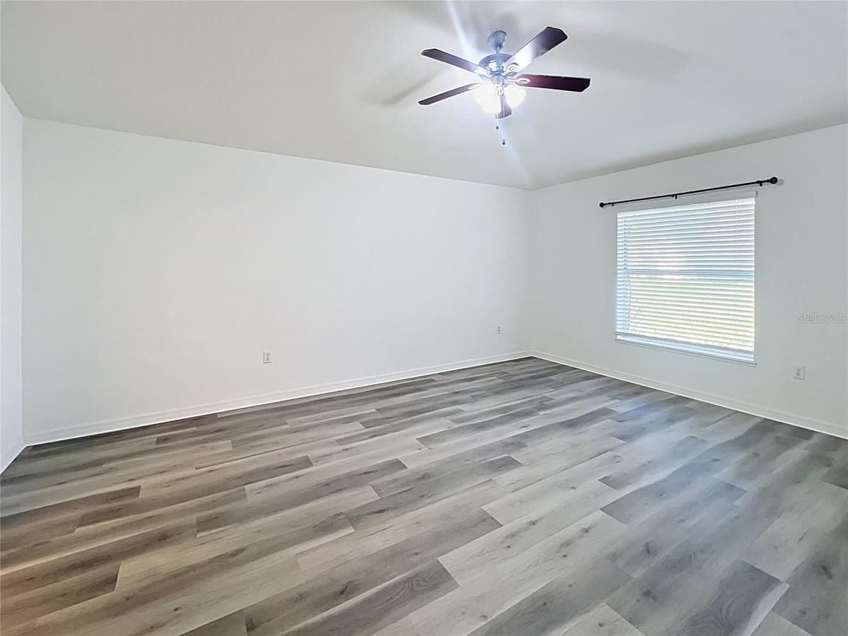 5641 ROYAL HILLS DRIVE — photo 13 of 33