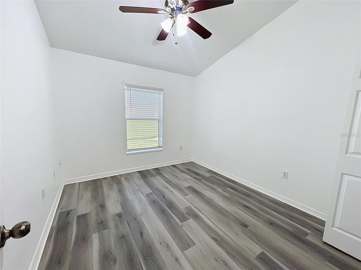 5641 ROYAL HILLS DRIVE — photo 28 of 33