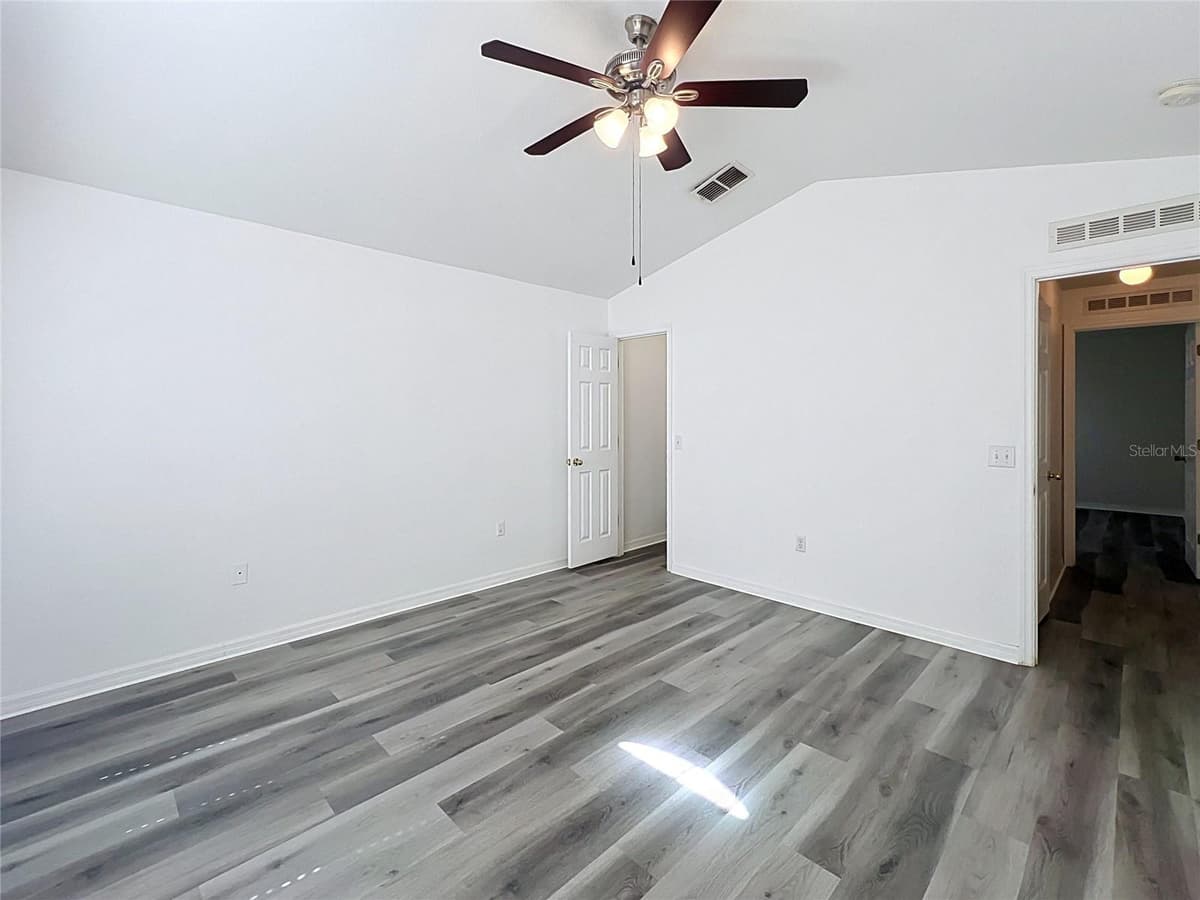 5641 ROYAL HILLS DRIVE — photo 21 of 33
