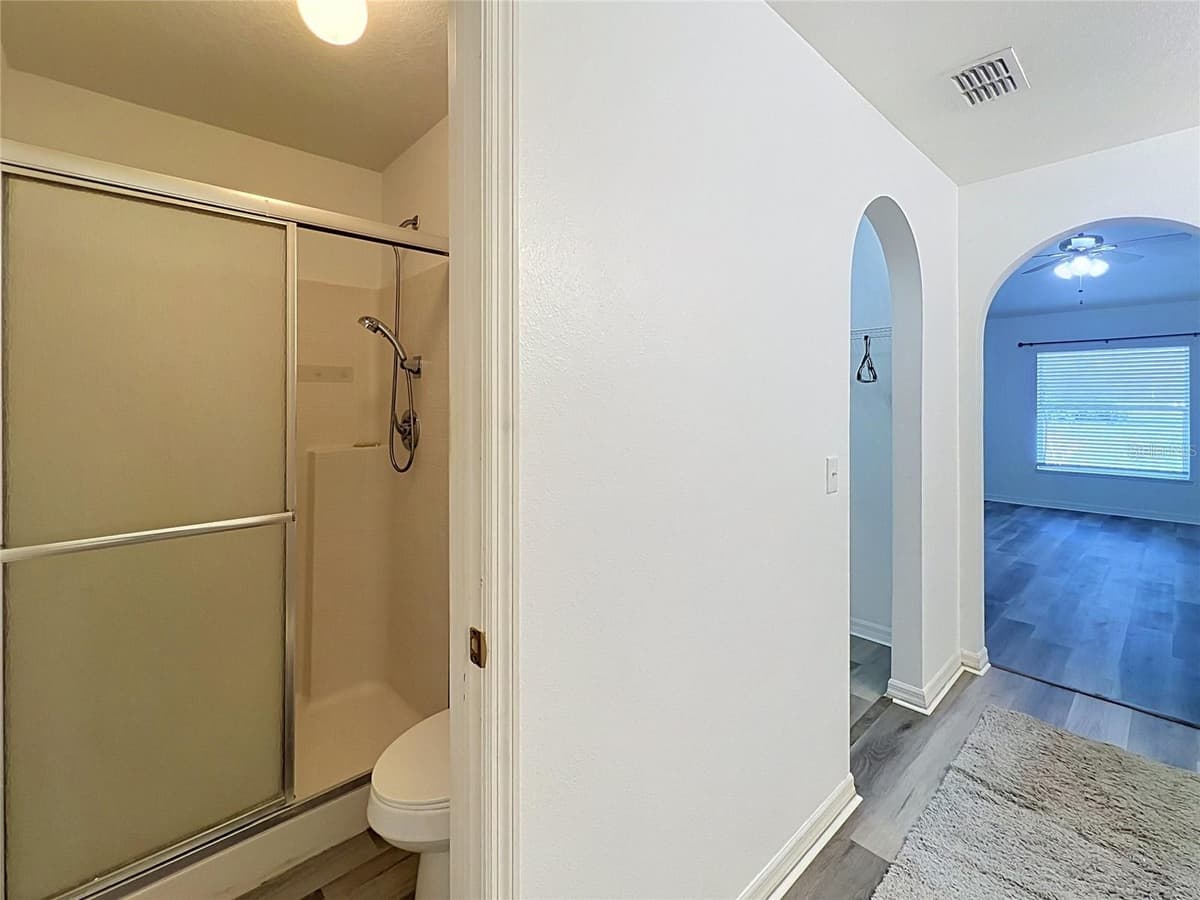 5641 ROYAL HILLS DRIVE — photo 15 of 33