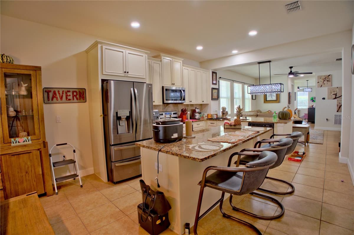 2480 VARENNA LOOP — photo 11 of 23