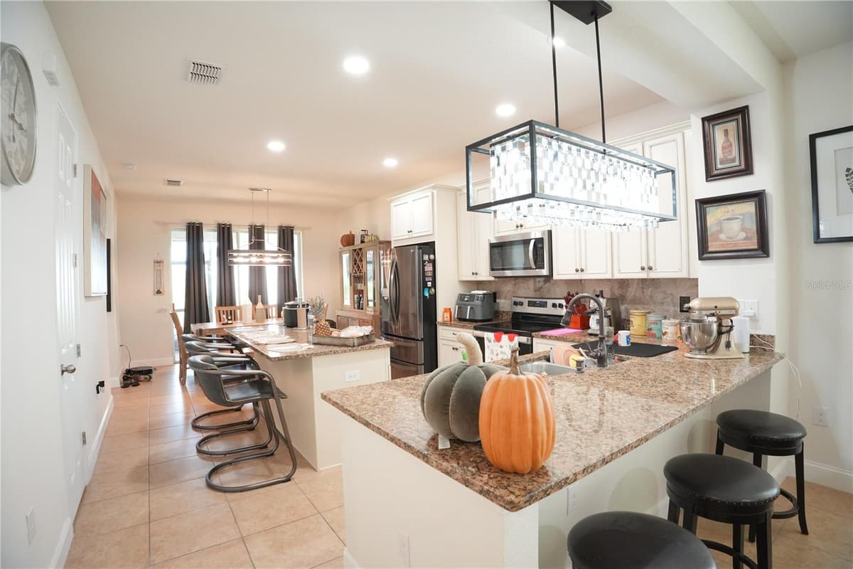 2480 VARENNA LOOP — photo 12 of 23
