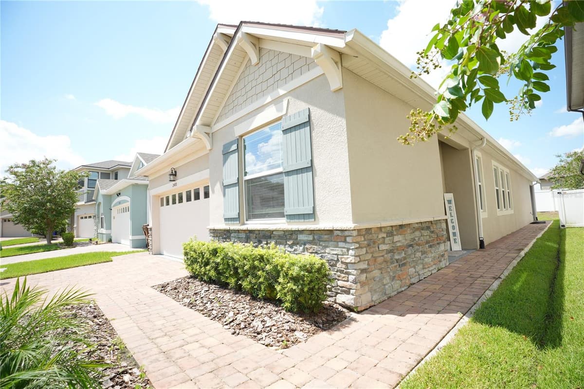 2480 VARENNA LOOP — photo 4 of 23