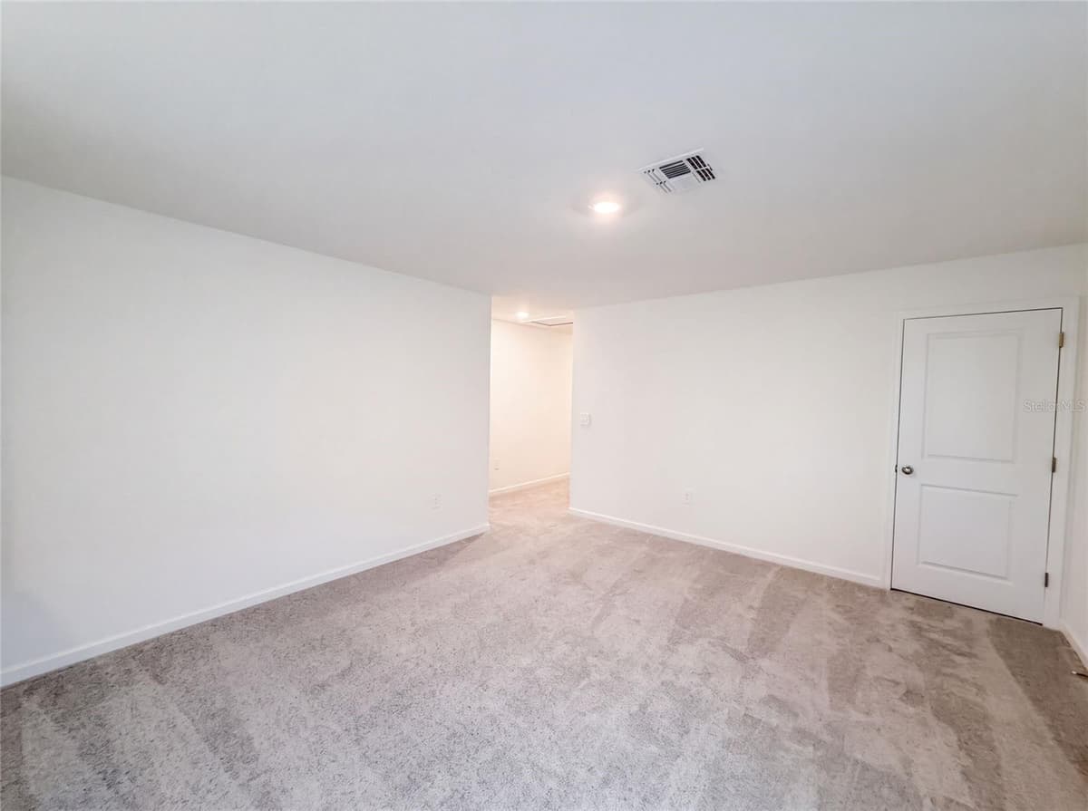 5420 MEADOW WALK DRIVE — photo 12 of 21