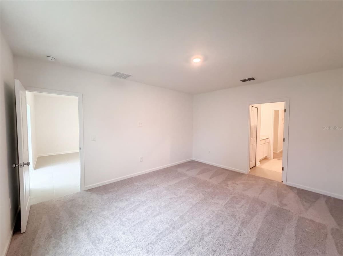 5420 MEADOW WALK DRIVE — photo 11 of 21