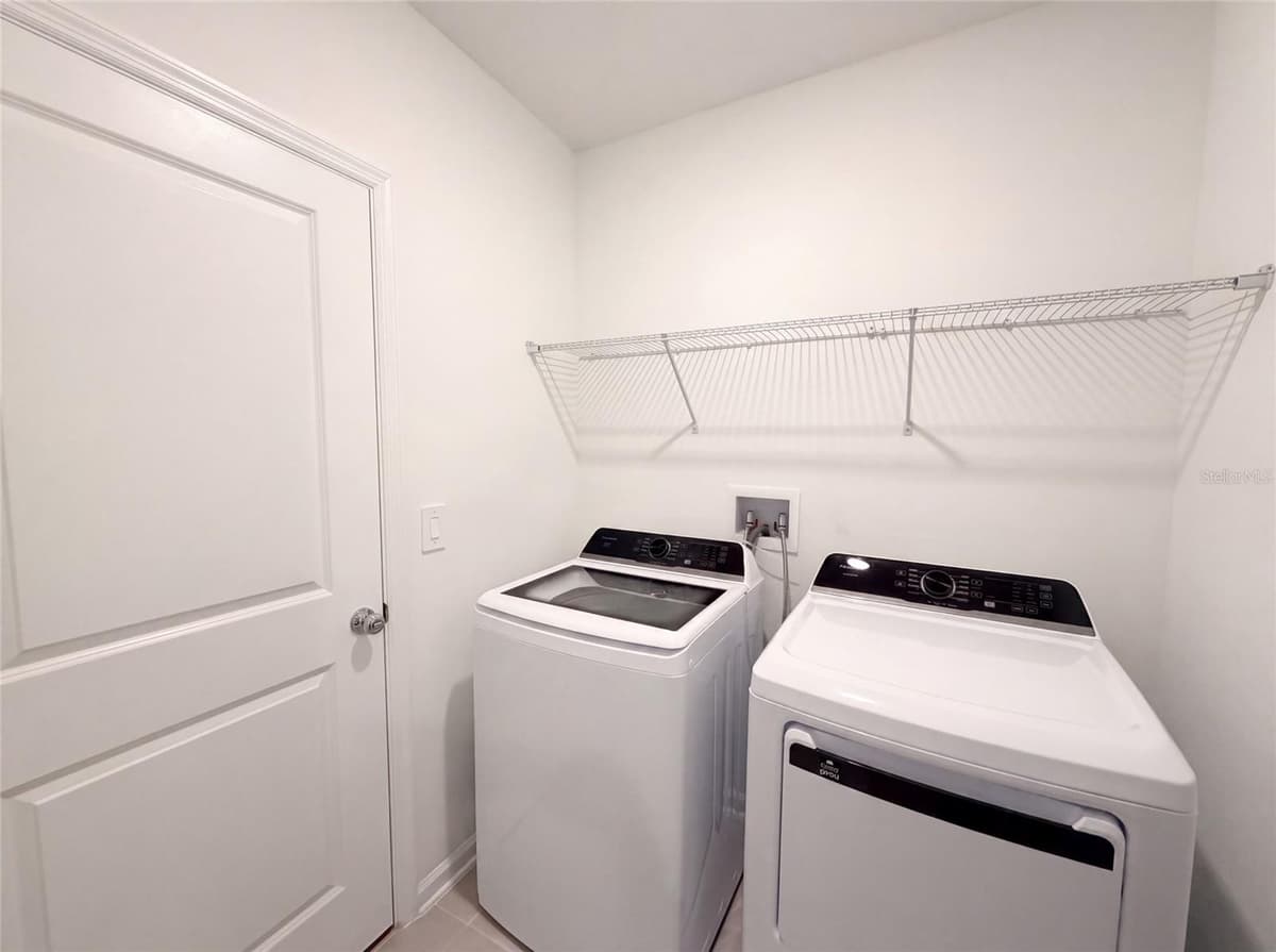 5420 MEADOW WALK DRIVE — photo 18 of 21
