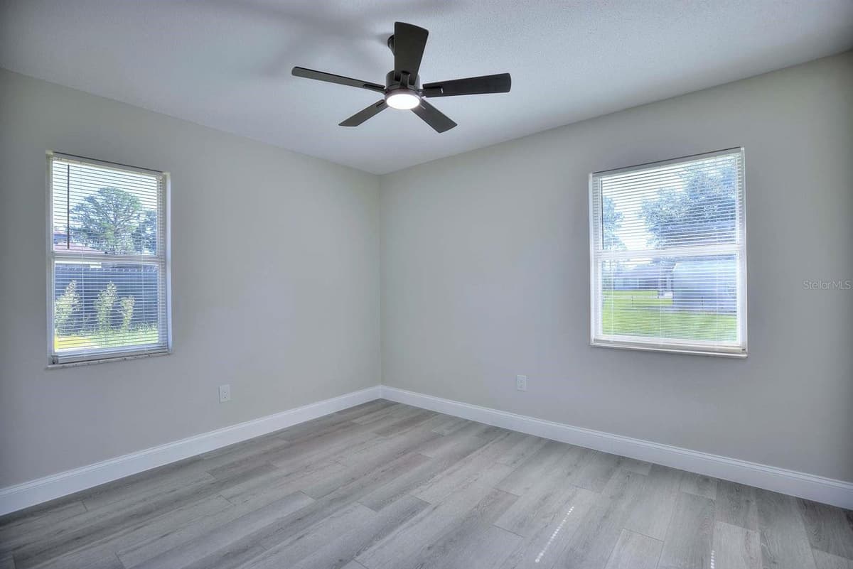 738 LEMANS DRIVE — photo 9 of 39