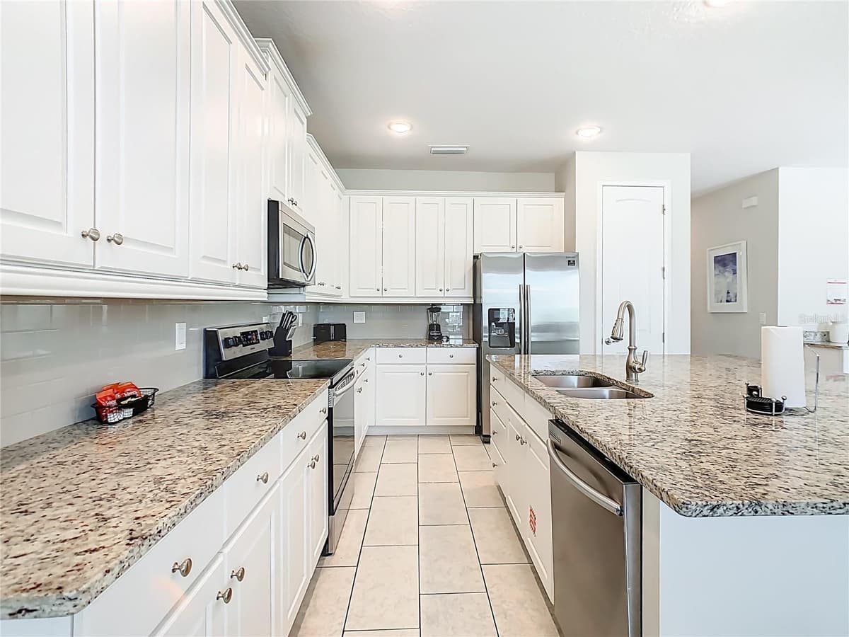 267 SOUTHFIELD STREET — photo 8 of 60