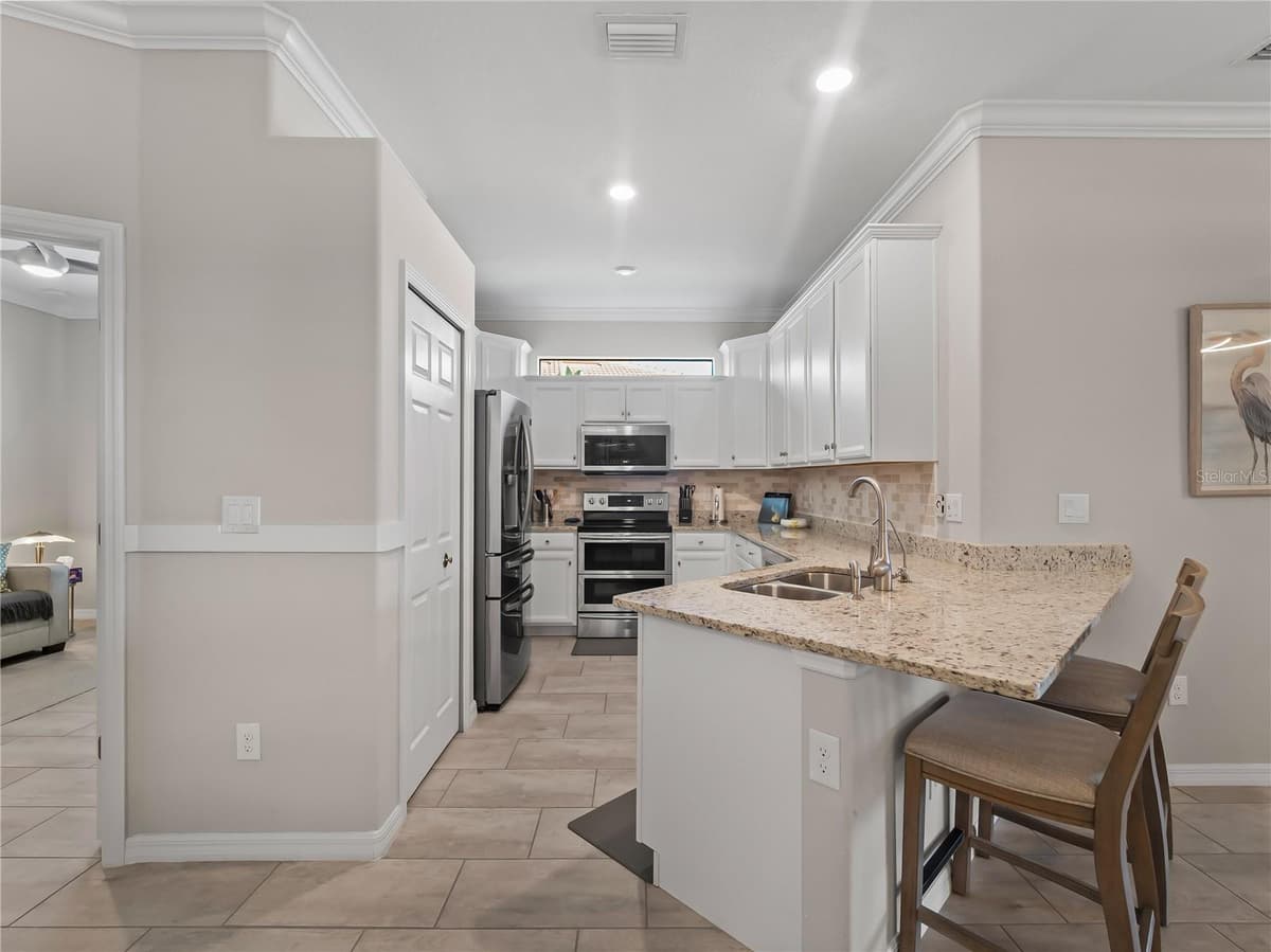 24076 CANTERWOOD WAY — photo 17 of 53