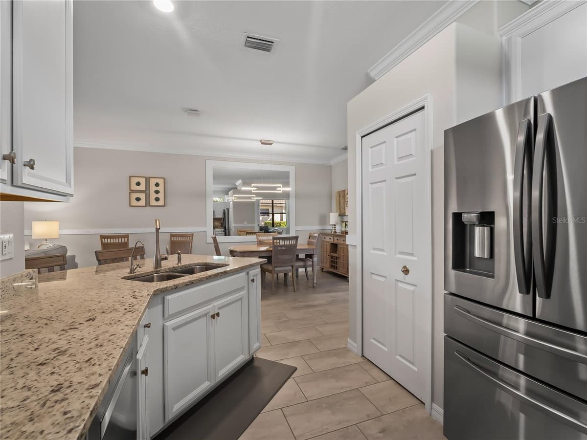 24076 CANTERWOOD WAY — photo 16 of 53