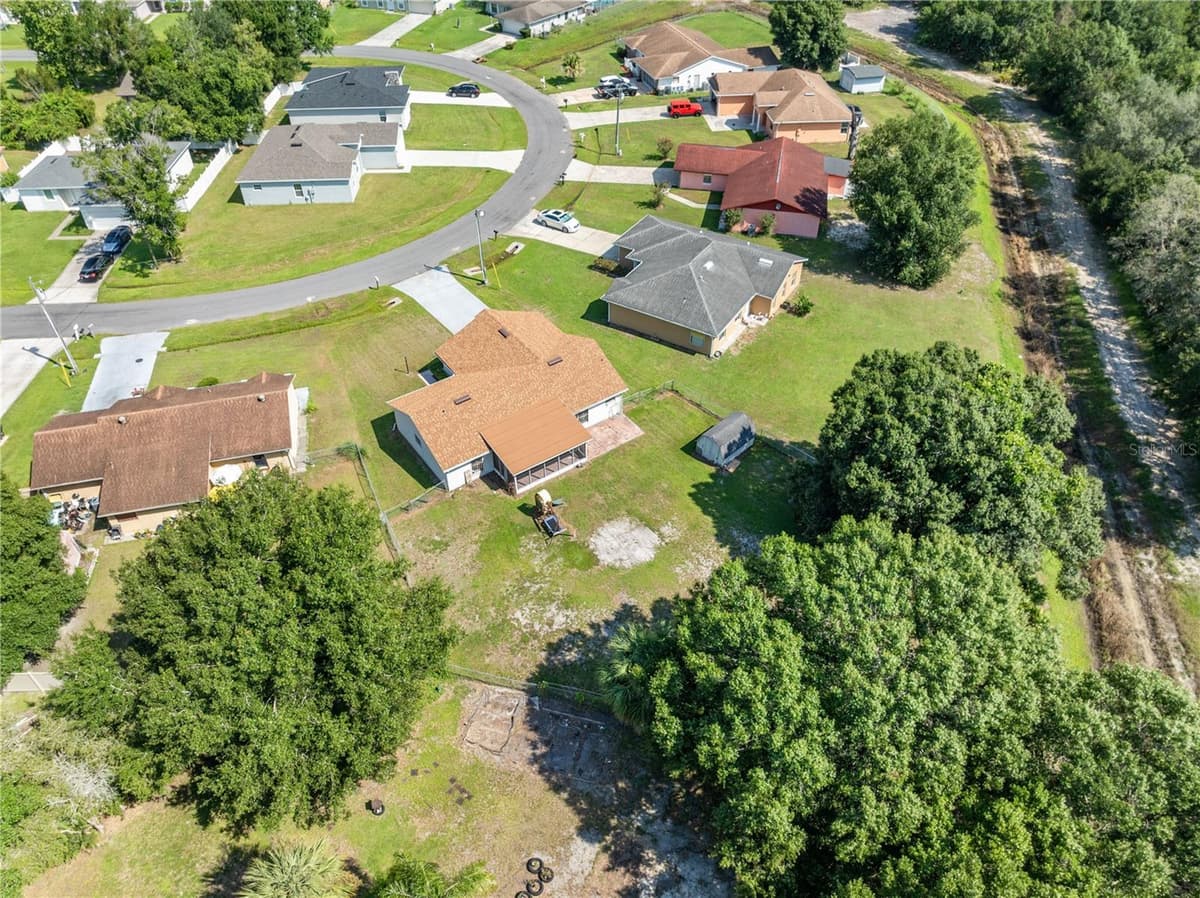 743 DROMEDARY DRIVE — photo 41 of 44